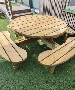 Round Picnic Table