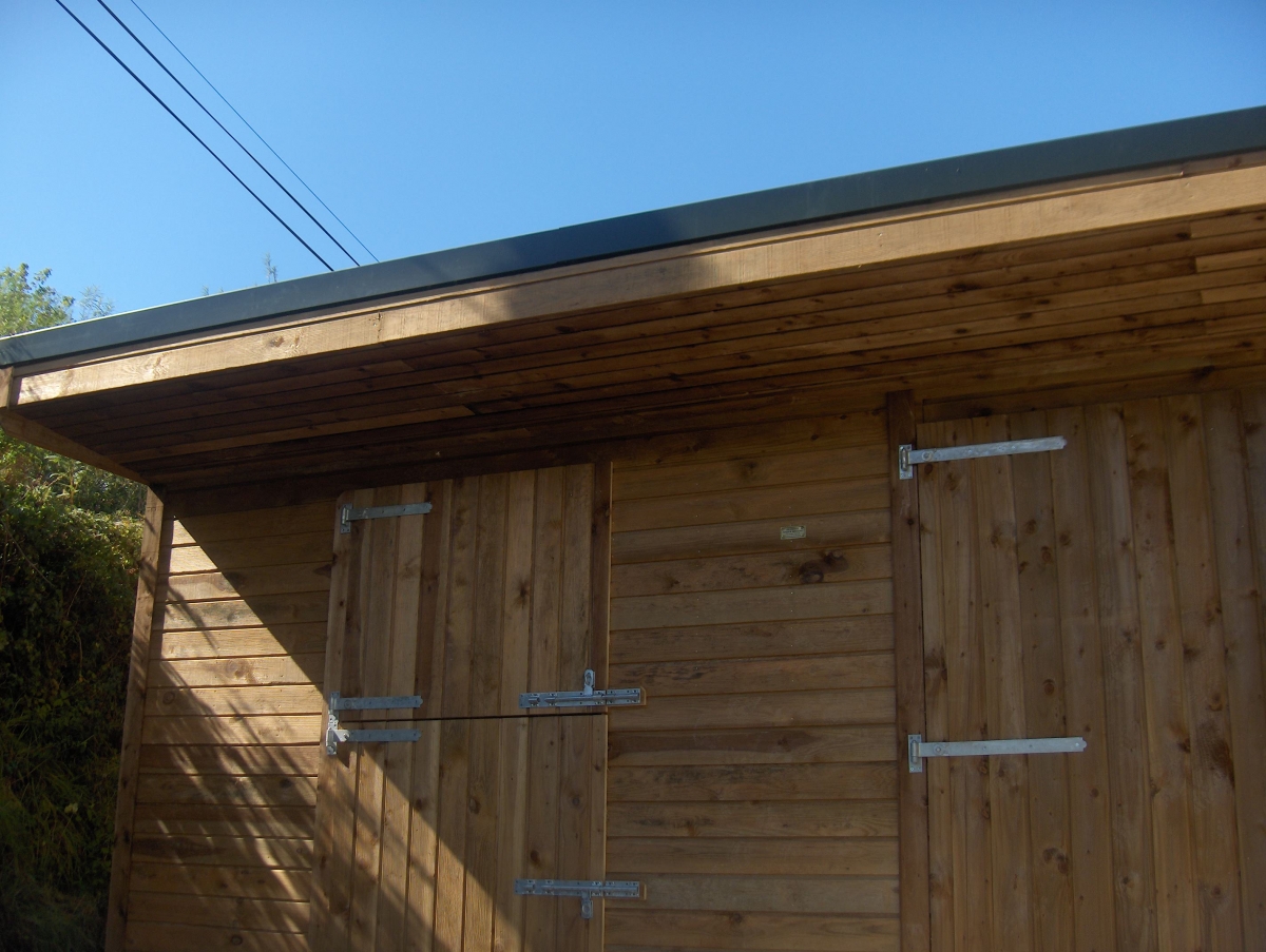 Double Stables - Image 2