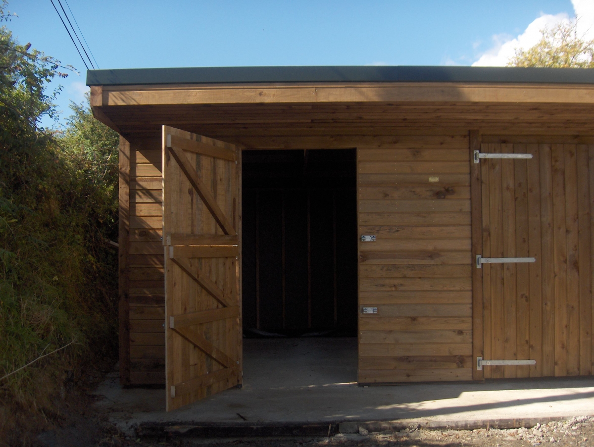 Double Stables - Image 6