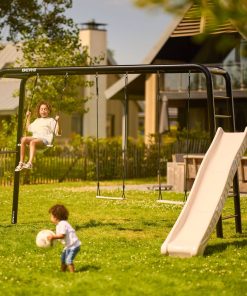 Berg Slide and Platform